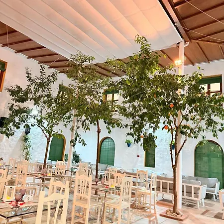 Hotel Caserio De Iznájar